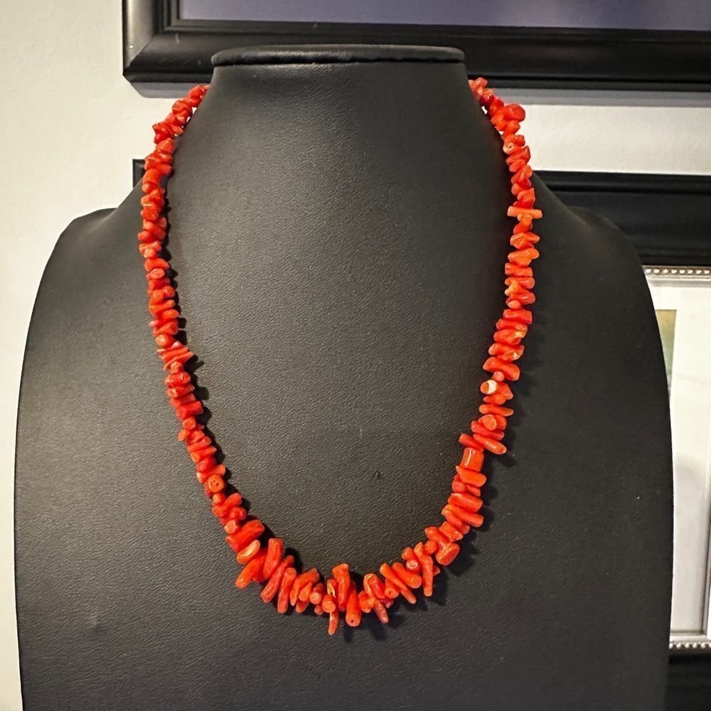 16" Vintage, all branch coral with silver tone hardware necklace!